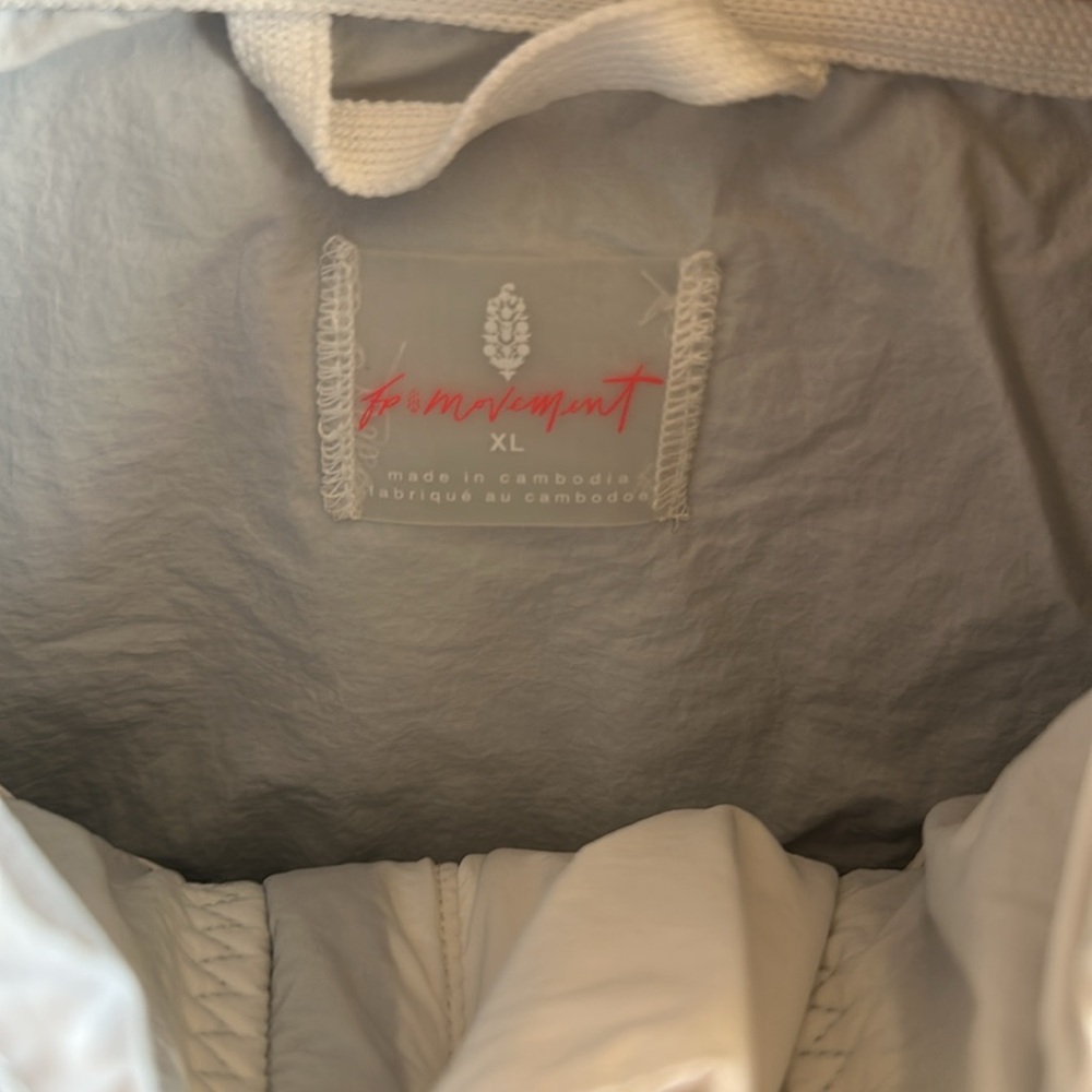 Free People Journey Ahead Vest Size XL Black Combo Half Zip NEW - Picture 9 of 13